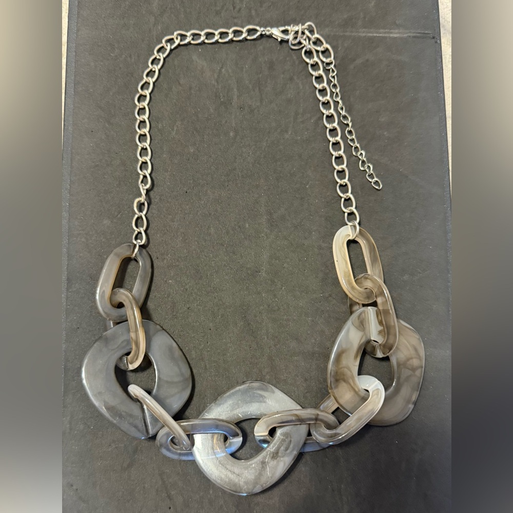 Chunky Marble Gray Link acrylic Necklace